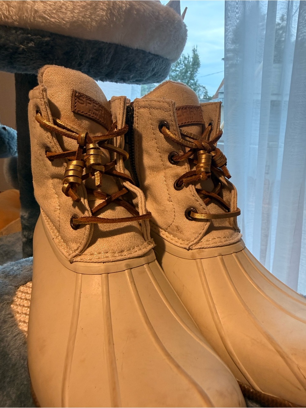 Sperry boots - Picture 2 of 2